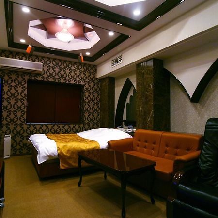 Hotel Hyper (Adults Only) Osaka Exteriör bild
